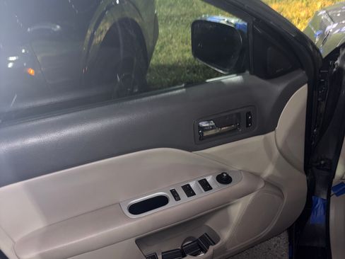 Used 2010 Mercury Milan Premier image 12