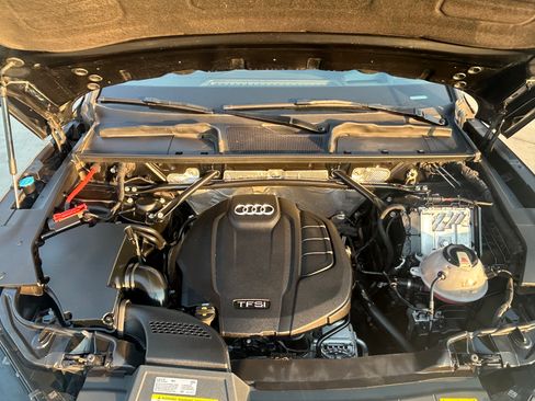 Used 2018 Audi Q5 Prestige image 17