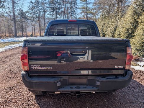 Used 2005 Toyota Tacoma 4x4 Access Cab image 8
