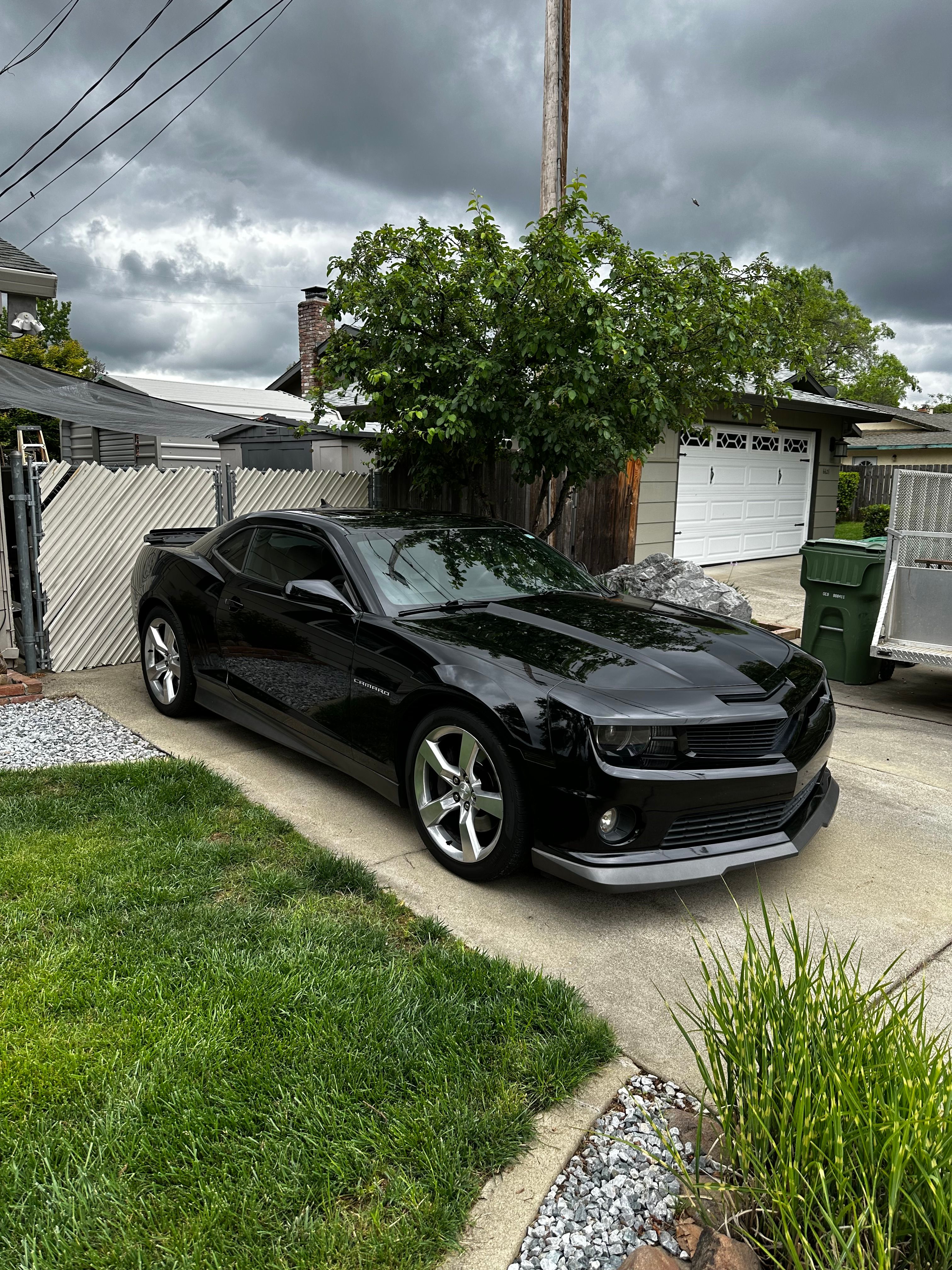 Used 2010 Chevrolet Camaro SS w/ RS Package RWD image 5