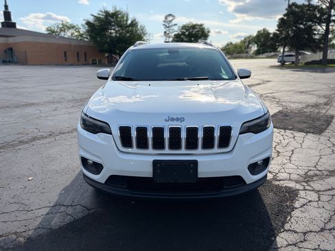 Used 2019 Jeep Cherokee Latitude w/ Popular Appearance Group image 2