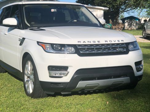 Used 2016 Land Rover Range Rover Sport HSE AWD/4WD image 2