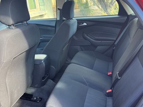 Used 2018 Ford Focus SE image 14