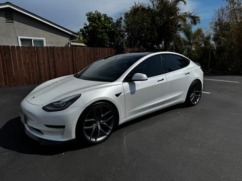Used 2020 Tesla Model 3 Performance AWD/4WD image 5