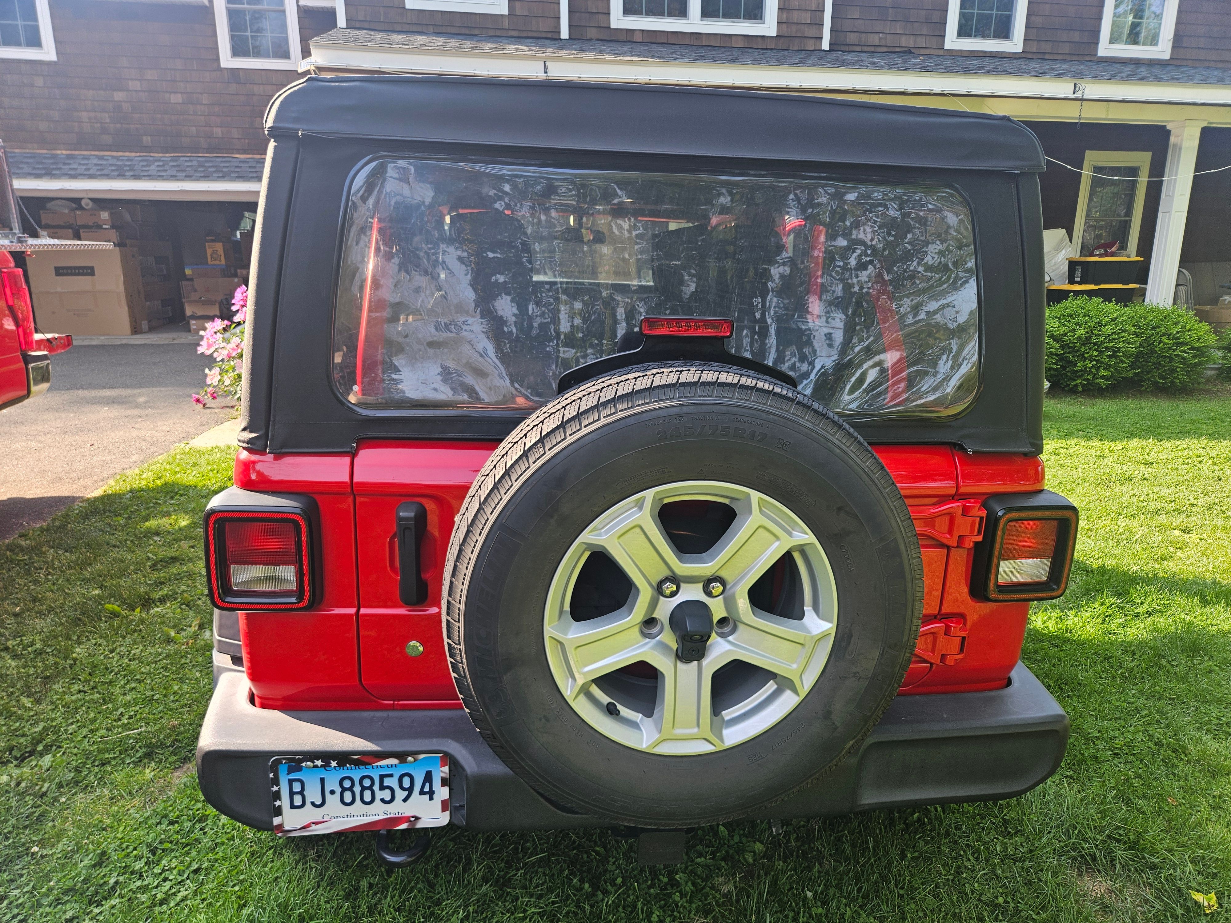 Used 2018 Jeep Wrangler Unlimited Sport S AWD/4WD image 10