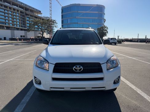 Used 2010 Toyota RAV4 Sport image 4