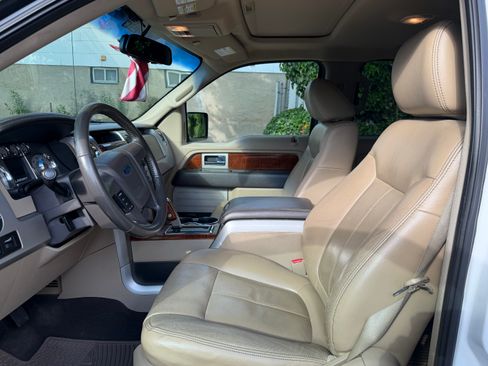 Used 2010 Ford F150 Lariat AWD/4WD image 11