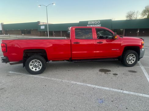 Used 2018 Chevrolet Silverado 2500 W/T w/ WT Fleet Convenience Package image 2