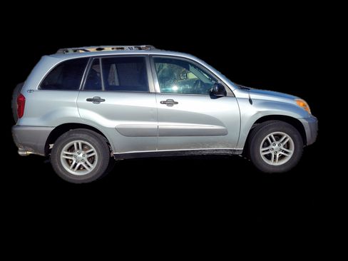 Used 2005 Toyota RAV4 2WD image 6