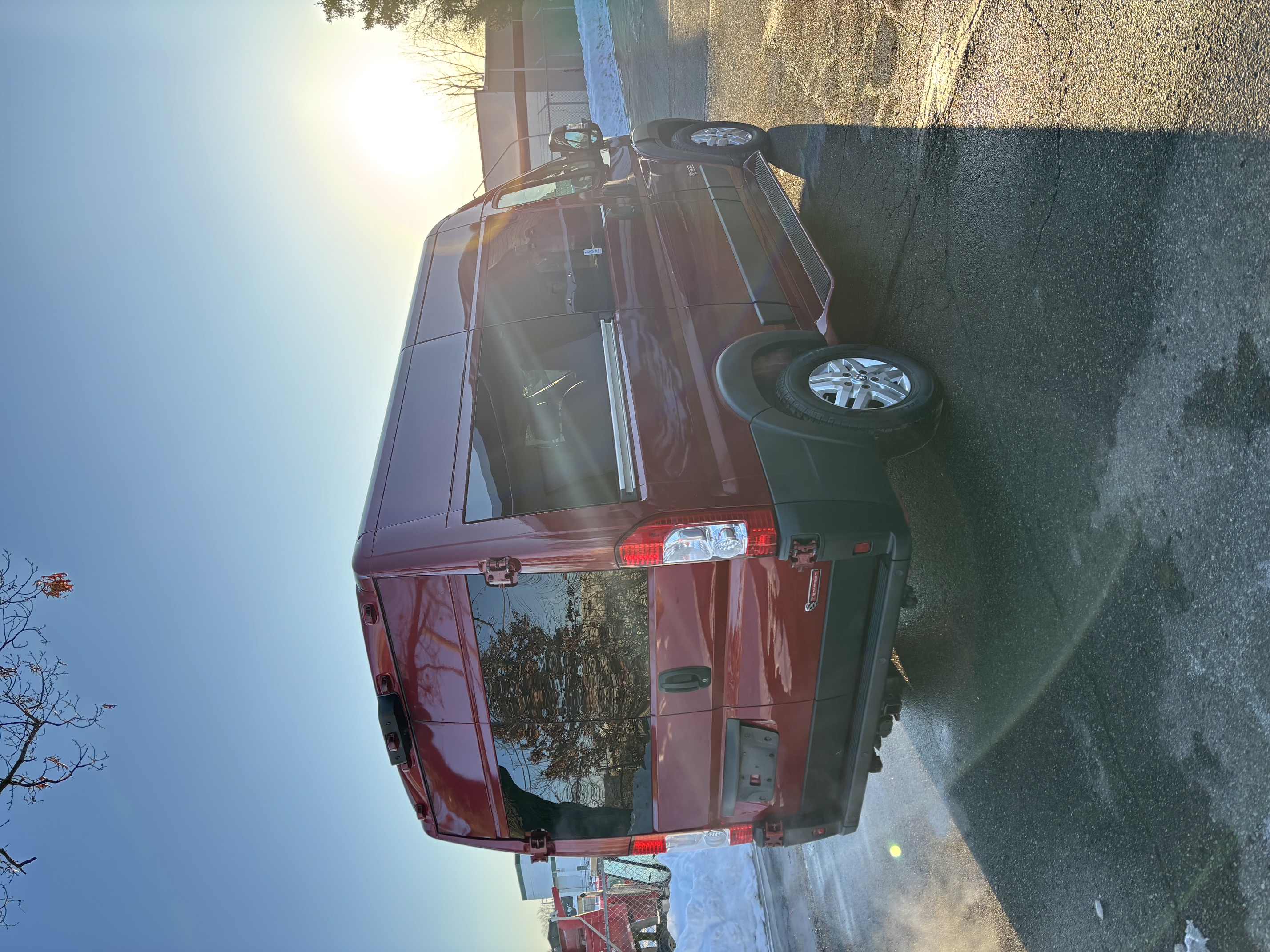 Used 2020 RAM ProMaster 2500 w/ Premium Appearance Group FWD image 17