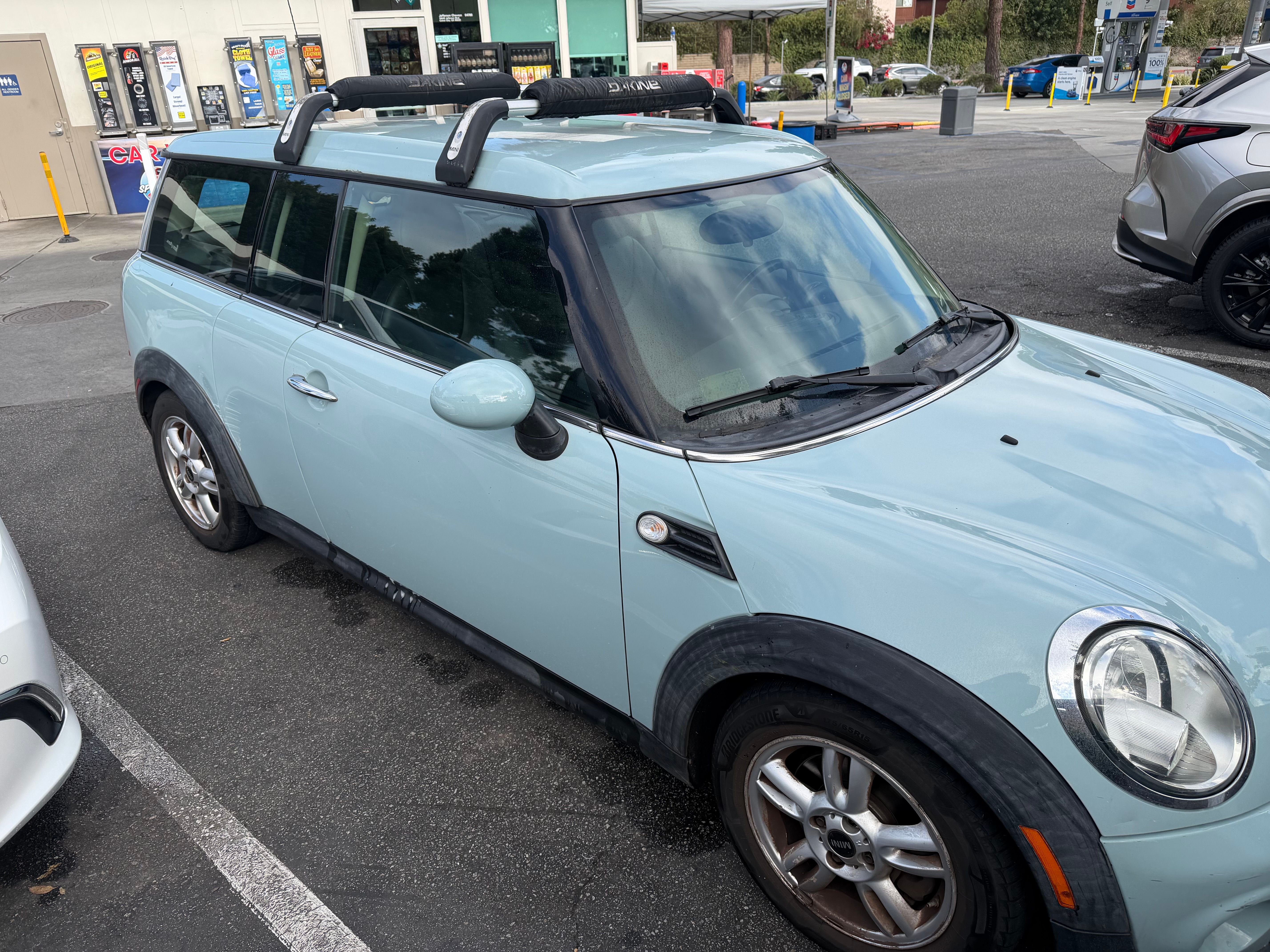 Used 2012 MINI Cooper Clubman FWD image 4
