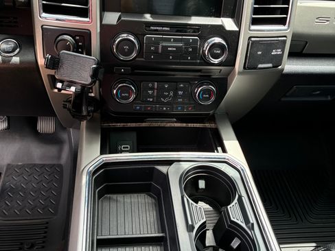 Used 2018 Ford F350 Lariat w/ Lariat Ultimate Package AWD/4WD image 17