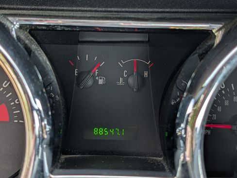 Used 2006 Ford Mustang Premium RWD image 9