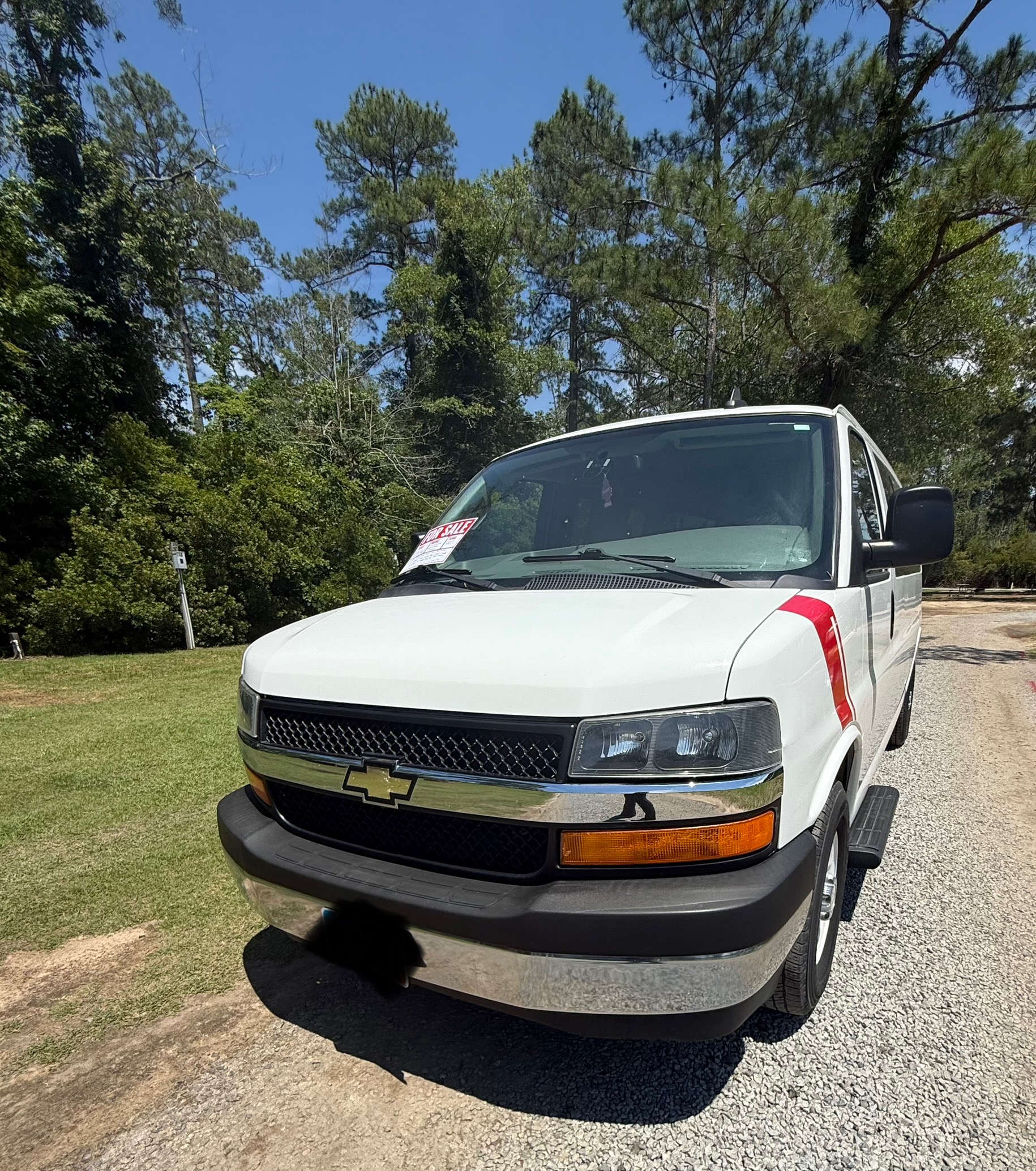 Used 2017 Chevrolet Express 3500 LT w/ LT Preferred Equipment Group RWD image 5