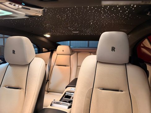 Used 2014 Rolls-Royce Wraith RWD image 12