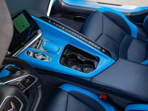 Used 2020 Chevrolet Corvette Stingray Premium Cpe w/ 3LT Preferred Equipment Group image 15