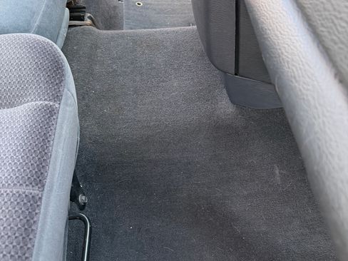 Used 2005 Dodge Ram 1500 Truck SLT image 12