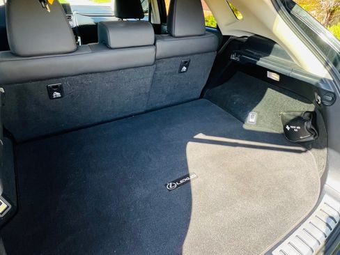 Used 2019 Lexus NX 300h AWD image 9