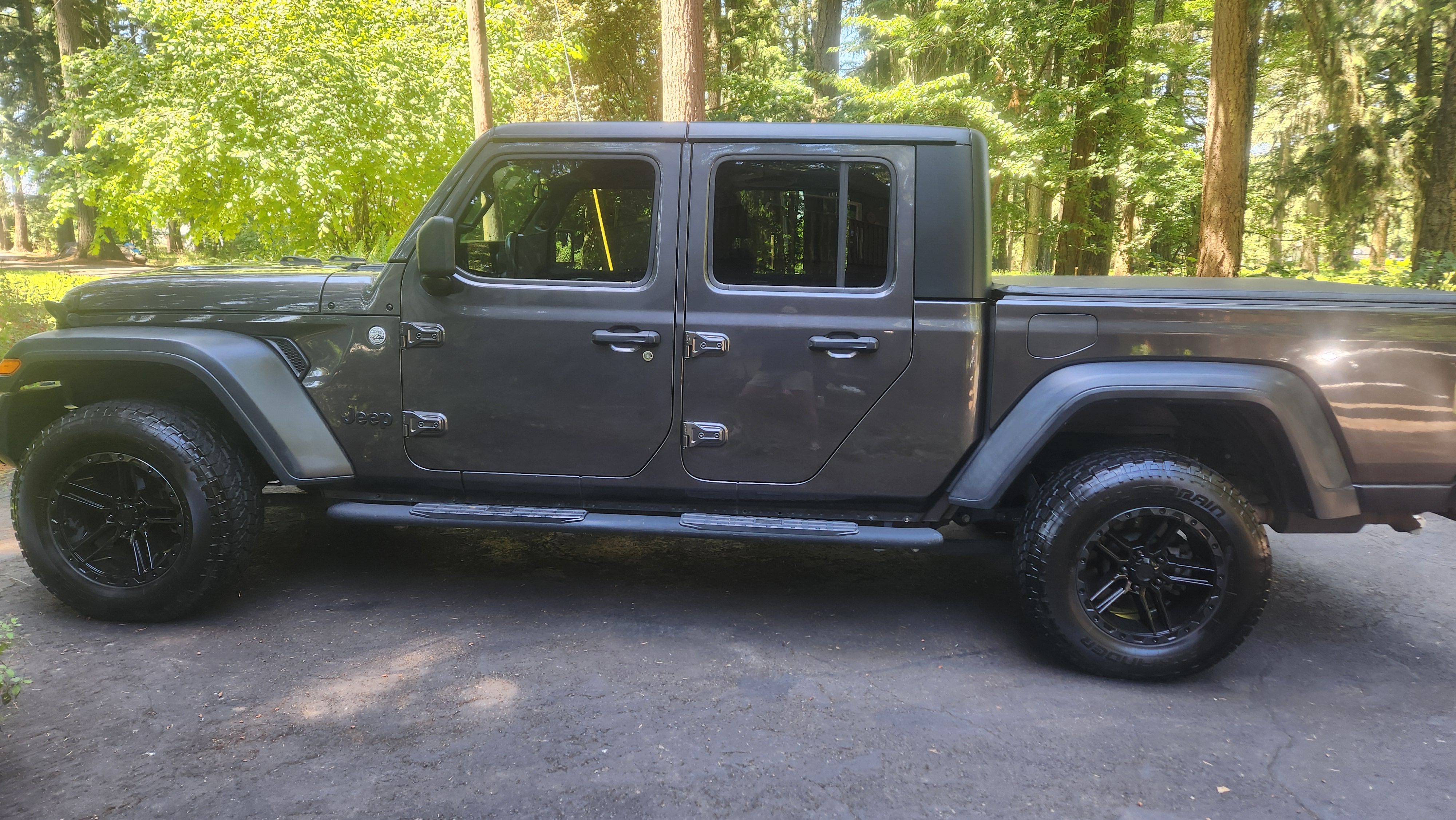 Used 2020 Jeep Gladiator Sport w/ Quick Order Package 24S AWD/4WD image 4