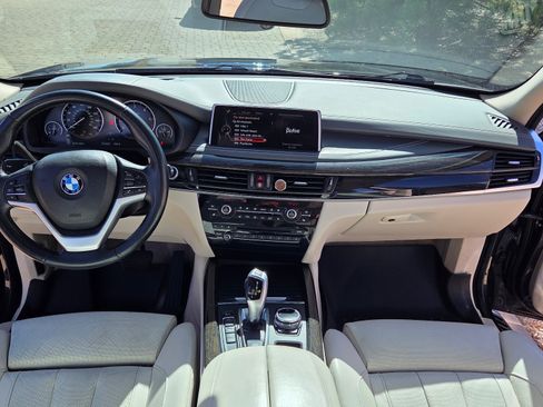 Used 2014 BMW X5 xDrive35d image 11
