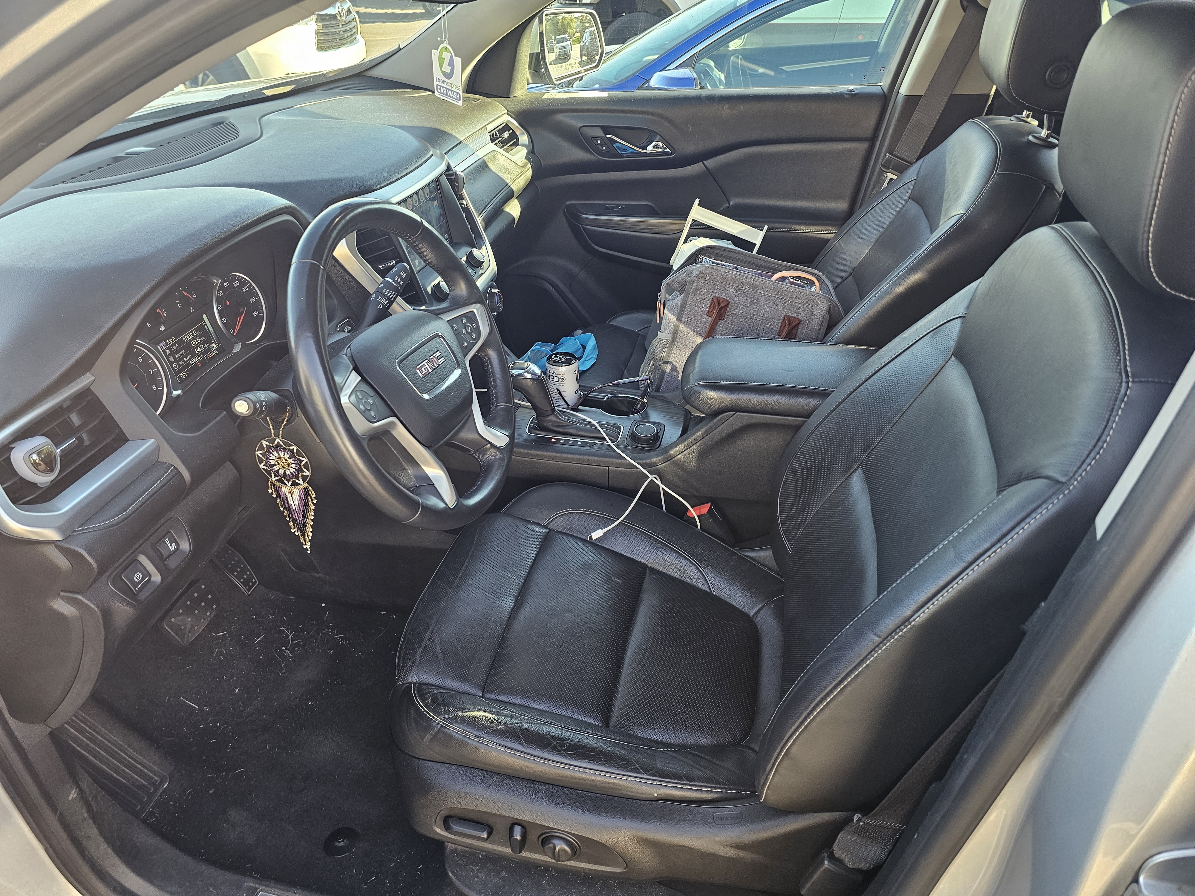 Used 2017 GMC Acadia SLT AWD/4WD image 9