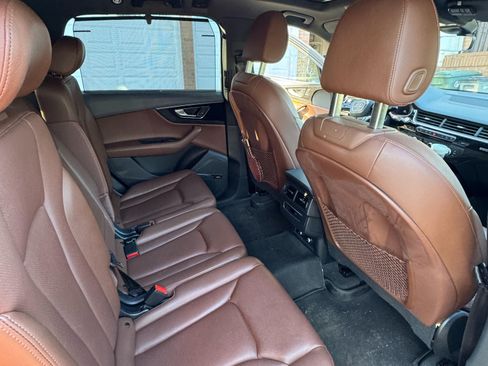 Used 2018 Audi Q7 3.0T Premium Plus image 14