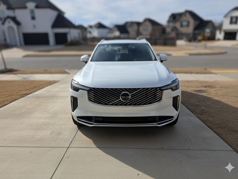 Used 2025 Volvo XC90 T8 Plus w/ Protection Package Premier image 1