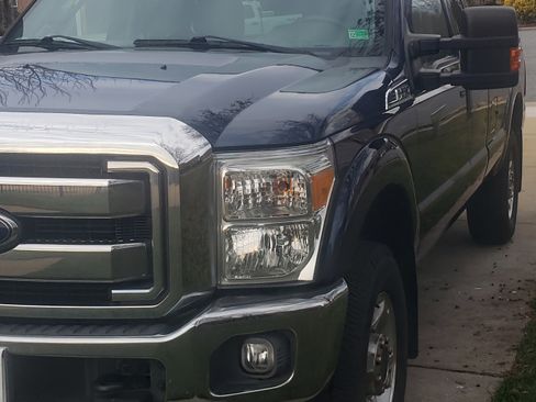 Used 2016 Ford F250 XLT w/ XLT Value Package image 8