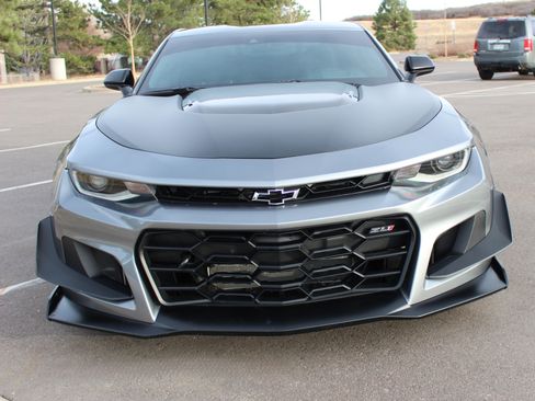 Used 2020 Chevrolet Camaro ZL1 image 2