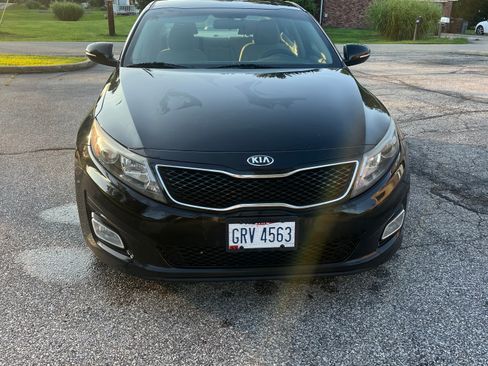 Used 2015 Kia Optima LX FWD image 2