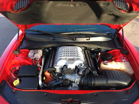 Used 2015 Dodge Charger SRT Hellcat w/ Harman/Kardon Audio Group image 13