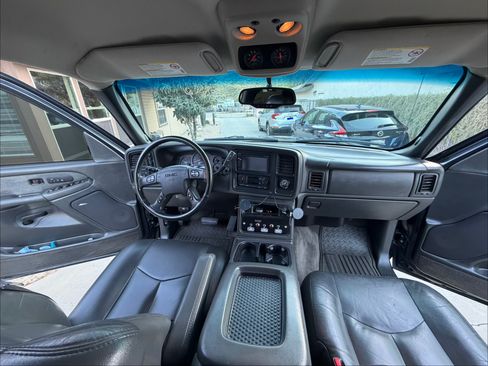 Used 2003 GMC Sierra 2500 SLT w/ SLT Preferred Equipment Group image 12