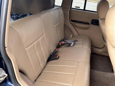 Used 2000 Jeep Cherokee Limited image 12