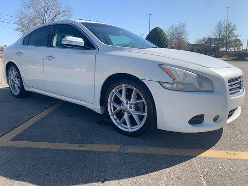 Used 2009 Nissan Maxima 3.5 SV w/ Sport Pkg image 4