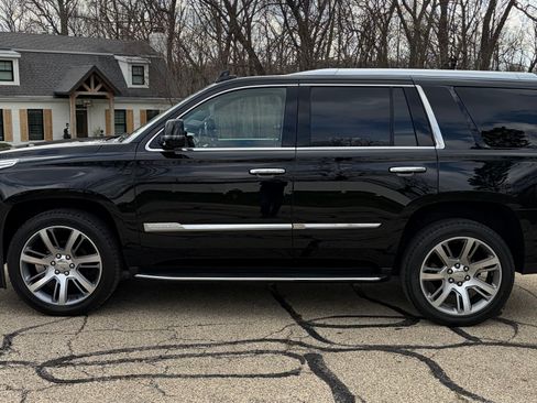 Used 2018 Cadillac Escalade Luxury image 1