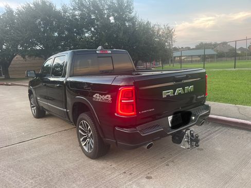Used 2025 RAM 1500 Limited w/ Off Road Group image 28