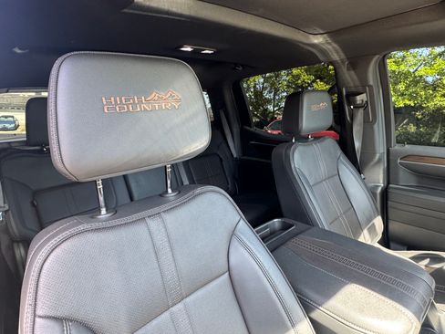 Used 2024 Chevrolet Silverado 1500 High Country w/ Midnight Edition image 17