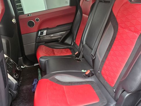 Used 2019 Land Rover Range Rover Sport SVR image 8