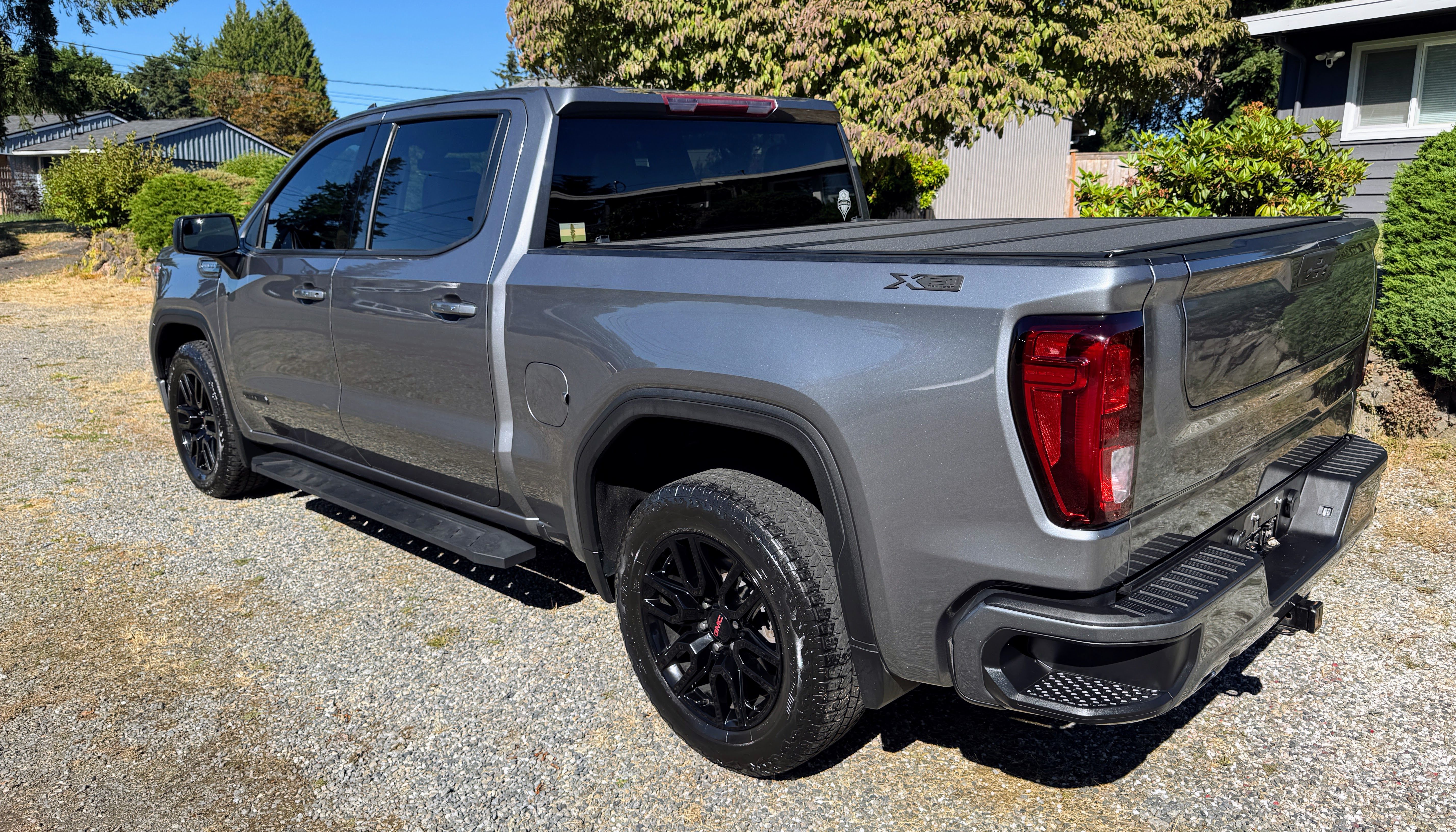 Used 2021 GMC Sierra 1500 Elevation w/ X31 Off-Road Package AWD/4WD image 6