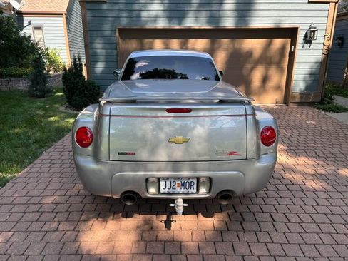 Used 2005 Chevrolet SSR w/ Preferred Equipment Group RWD image 10