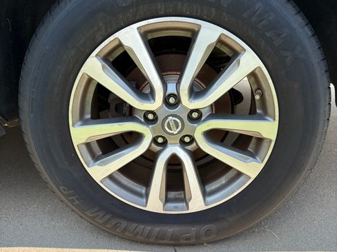 Used 2013 Nissan Pathfinder S FWD image 8
