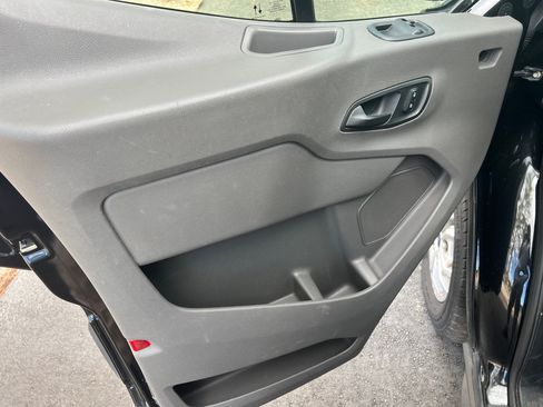 Used 2021 Ford Transit 350 XLT image 11