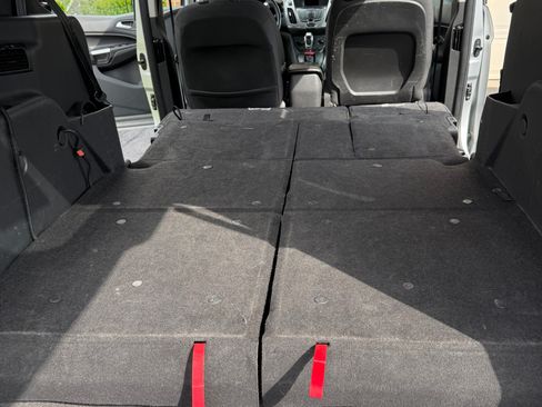 Used 2015 Ford Transit Connect XLT FWD image 15