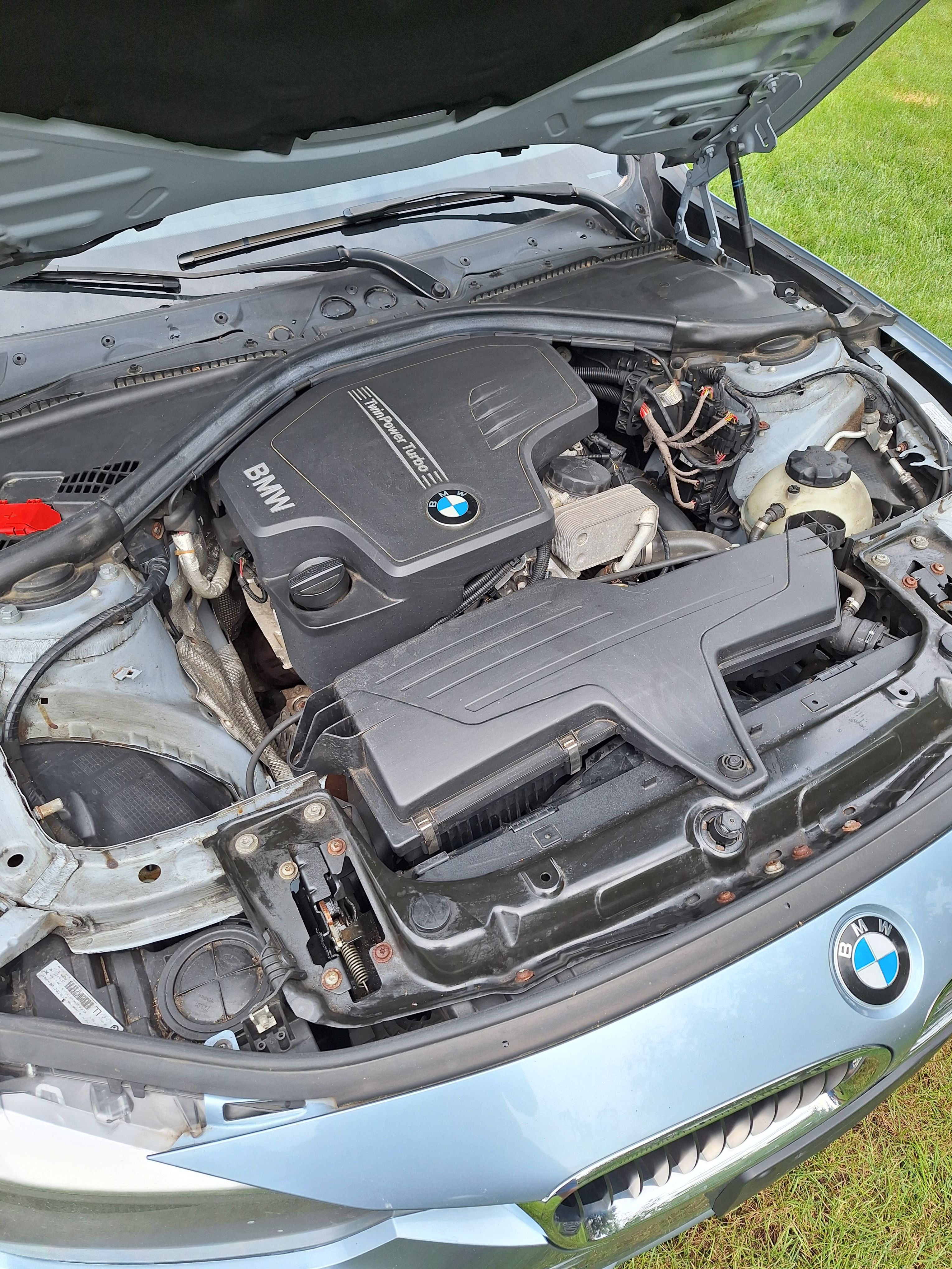 Used 2013 BMW 320i xDrive Sedan AWD/4WD image 13