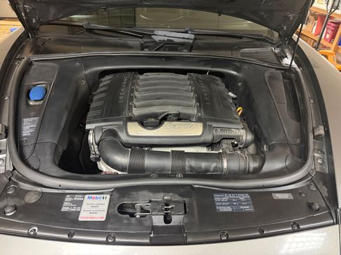 Used 2010 Porsche Cayenne image 9