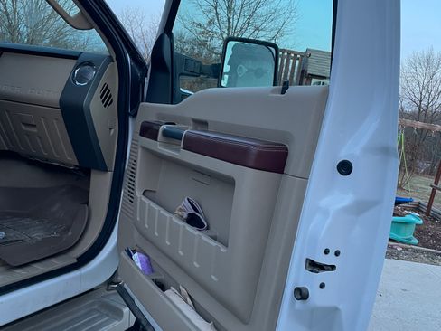 Used 2008 Ford F250 King Ranch image 2