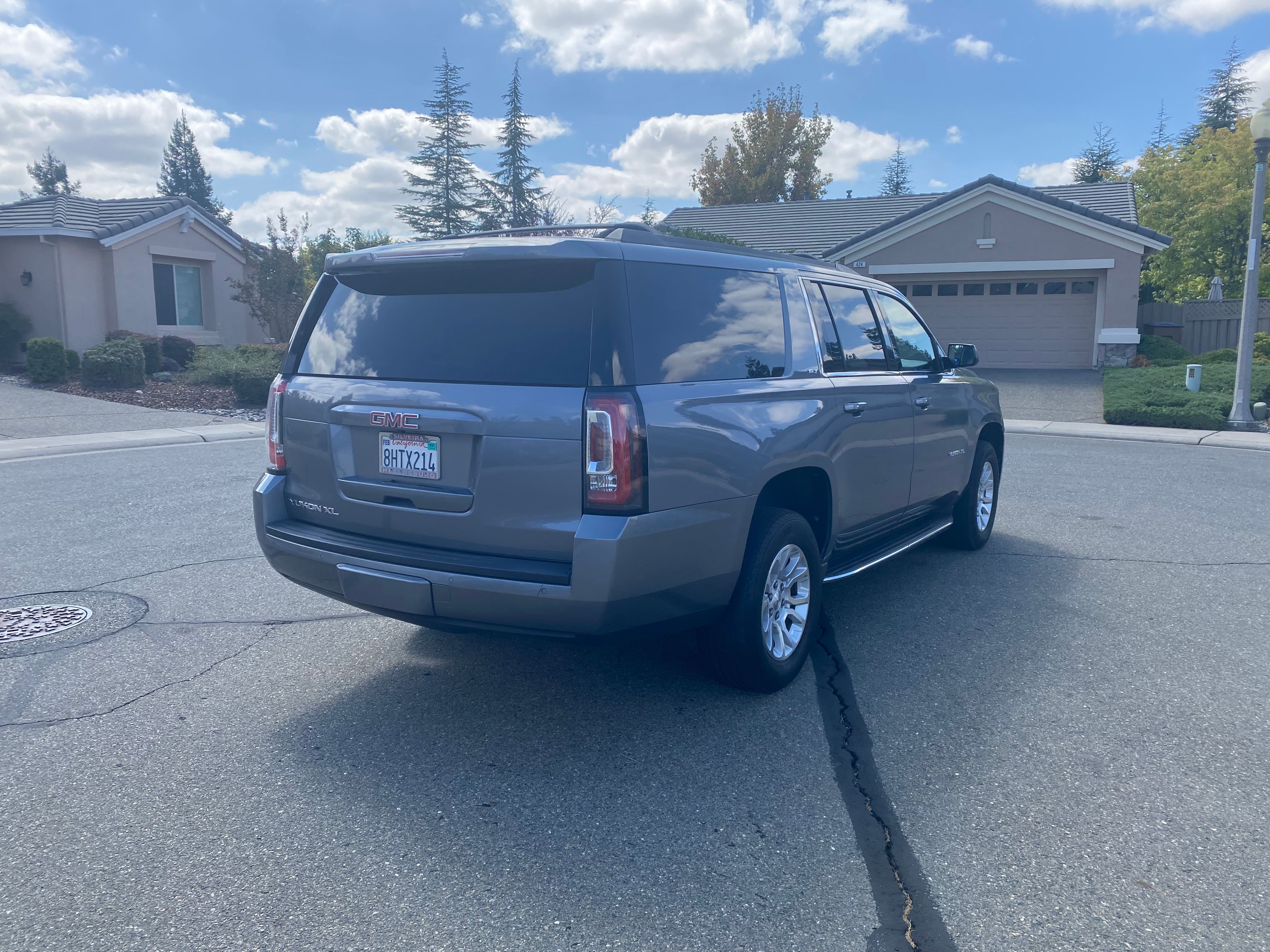 Used 2018 GMC Yukon XL SLT w/ Open Road Package RWD image 2
