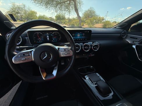 Used 2020 Mercedes-Benz CLA 250 4MATIC image 12