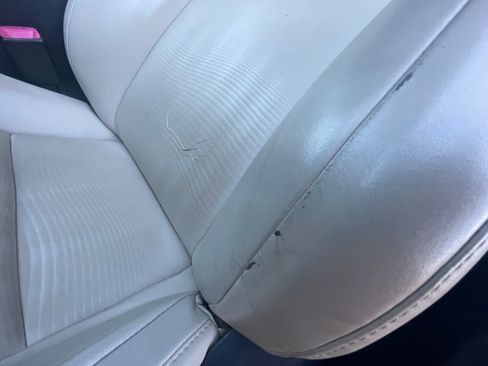 Used 2012 Lexus CT 200h Premium image 16