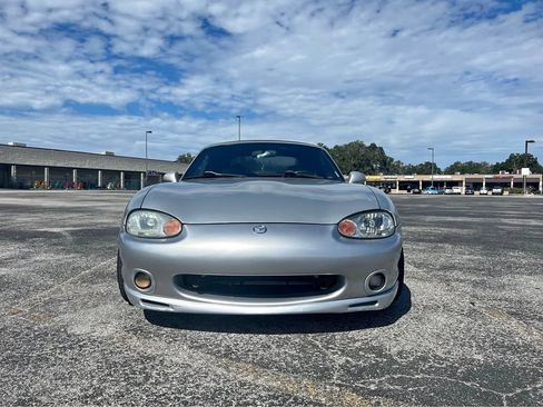 Used 1999 MAZDA MX-5 Miata Convertible 2D image 1